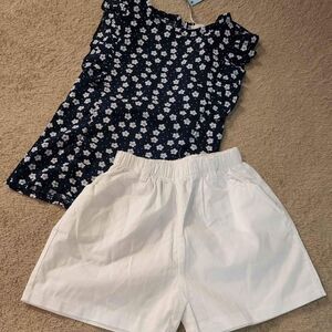 2pc GIRLS SHORT SET BLUE FLORAL TOP & WHITE SHORTS SIZE M Medium 6/6X NEW